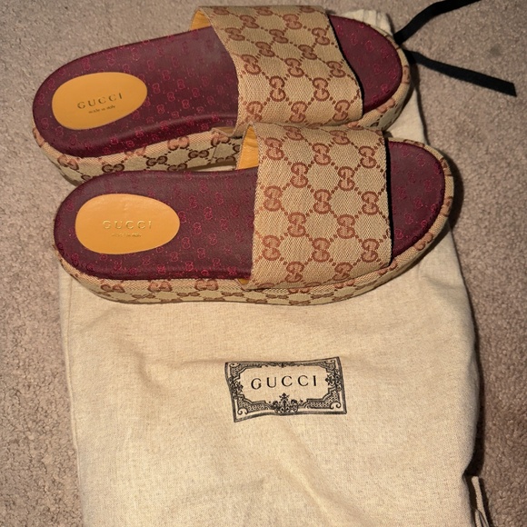 Gucci sandals - Picture 2 of 4